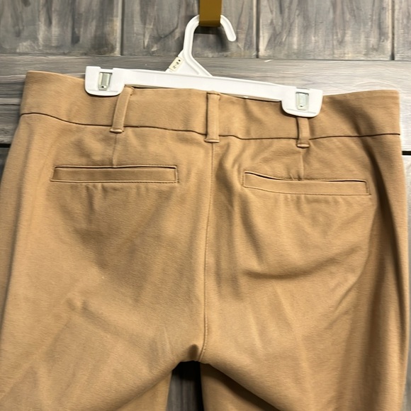 New York and Company size 4 Skinny leg Dress Pants in a tan color - Picture 10 of 13